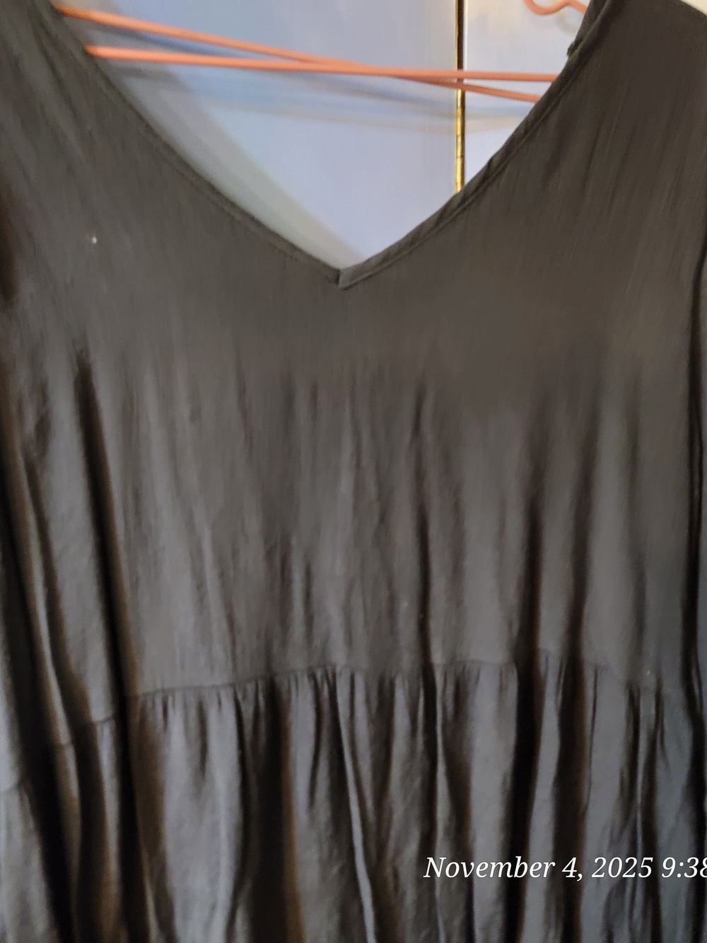 Women’s Black V-Neck Flowing Top - Classic Three Tier Maxi Dress